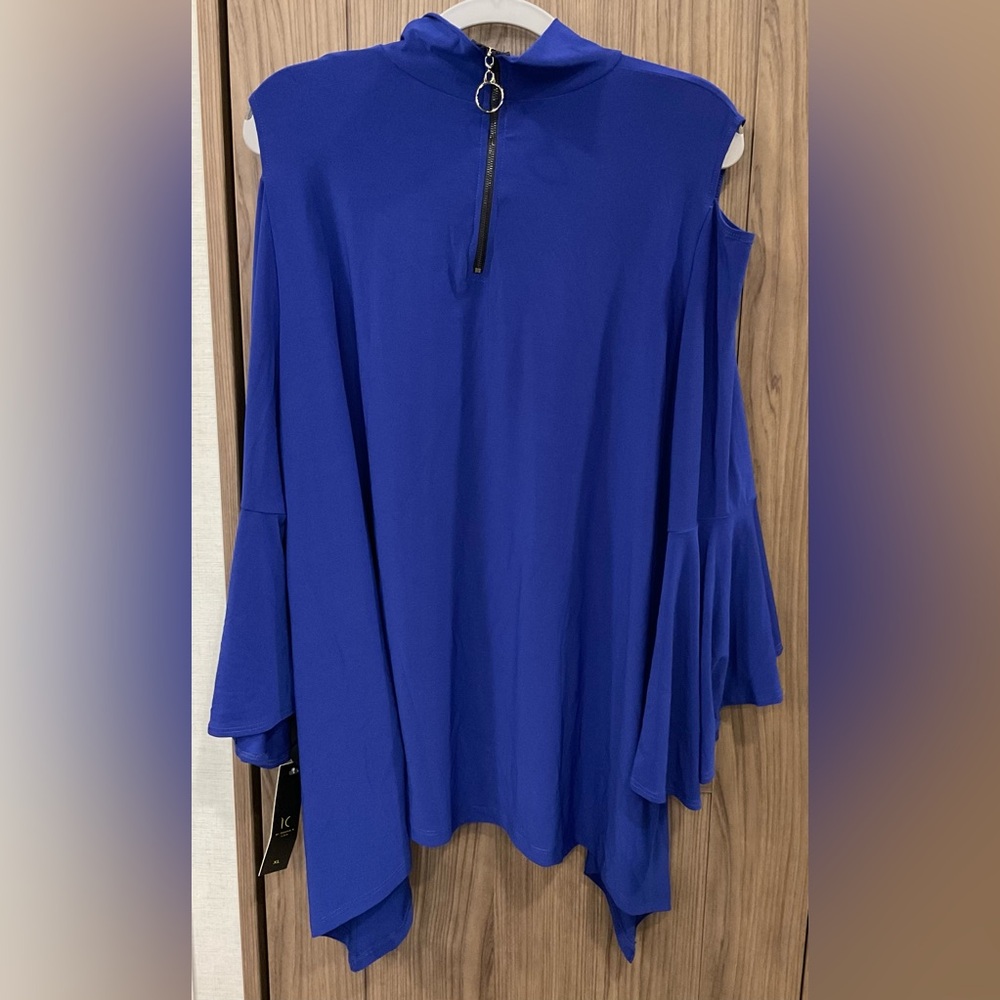 NWT IC by Connie’s Womens Cold Shoulder /tulip Sleeve Zip Back Blouse Size XL - Picture 2 of 11